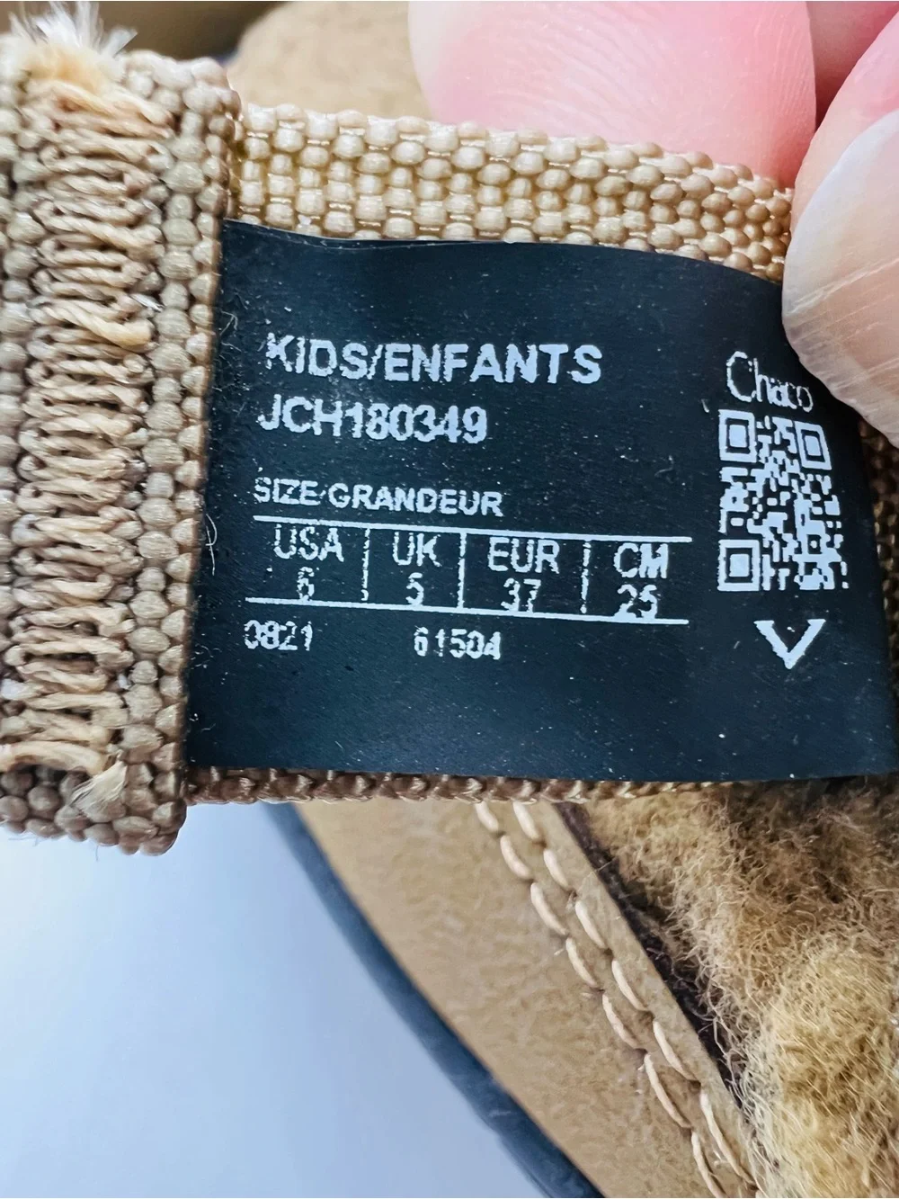 Chaco Kids Shearling-Look Tan Ramble Fluff Slippers Big Kid Size 6